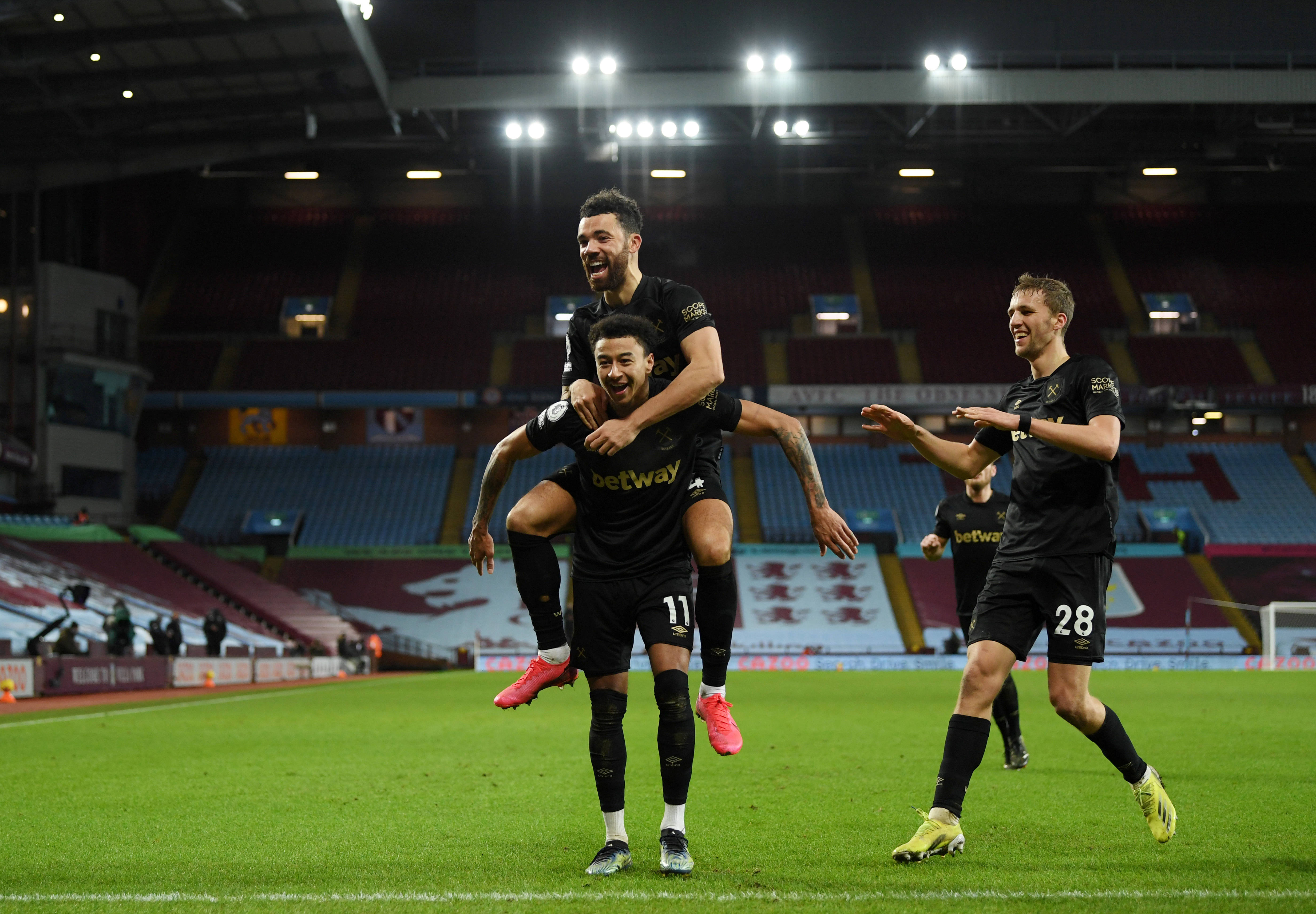 球星打入赛季第10球，状态稳步提升