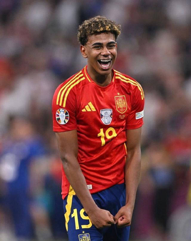 沙特记者：萨拉赫冬窗加盟沙特联赛近乎不可能，除非有奇迹