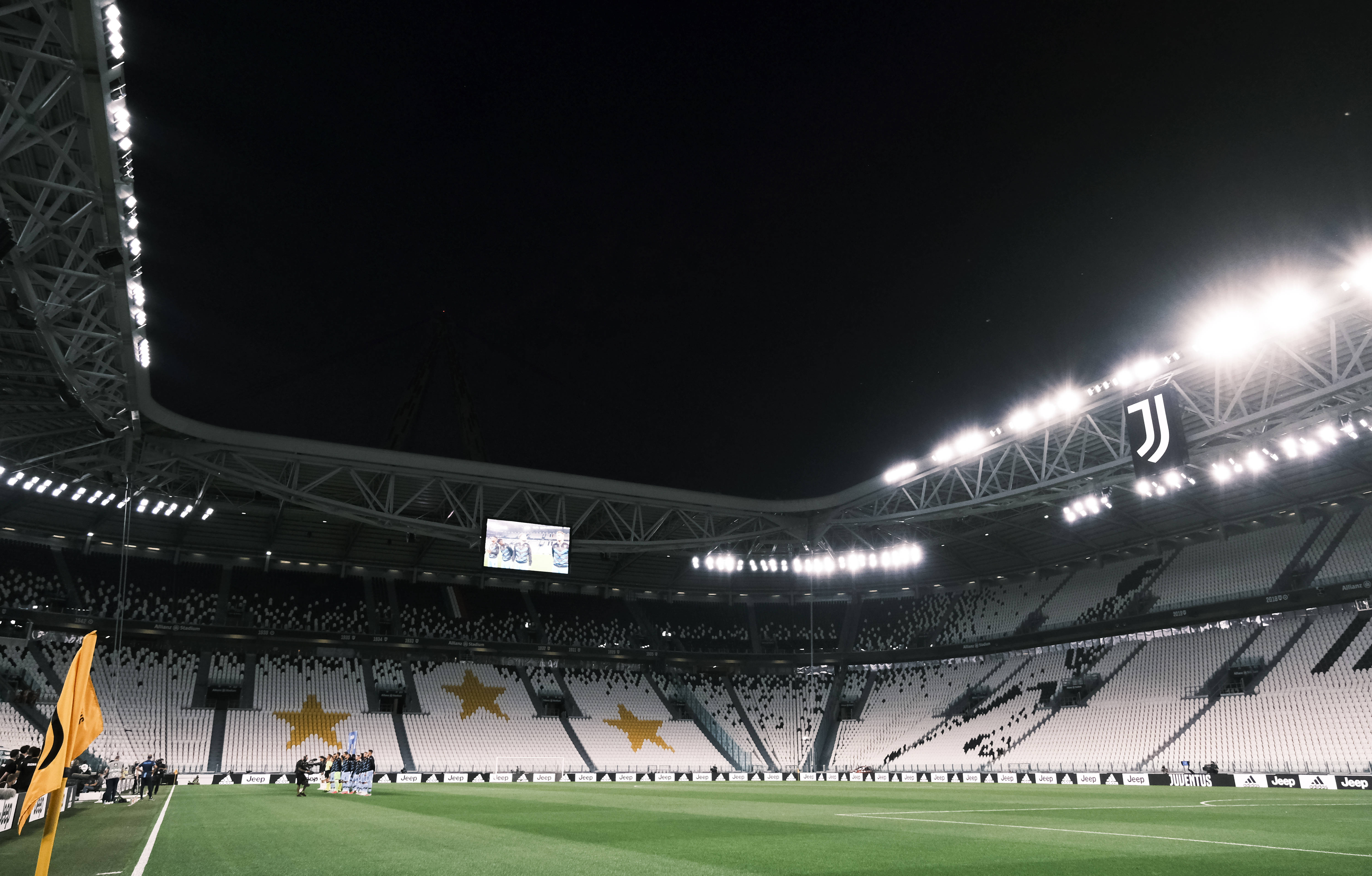 荷兰大名单：范戴克领衔；费耶诺德球员瓦伦特首次入选